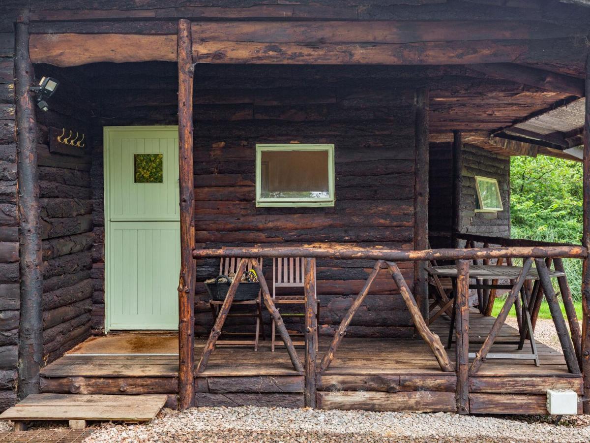 The Log Cabin Honiton Exterior photo