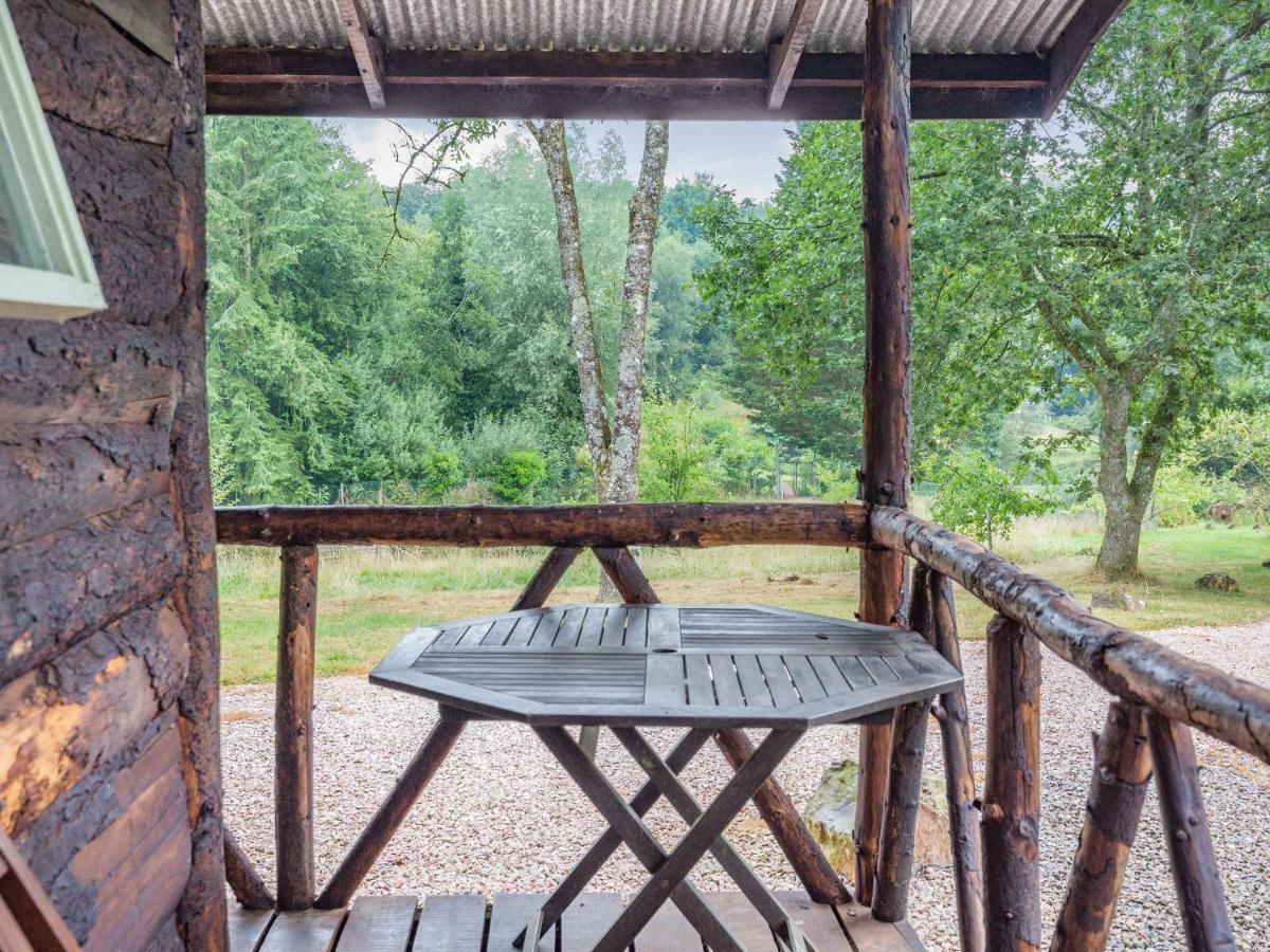 The Log Cabin Honiton Exterior photo